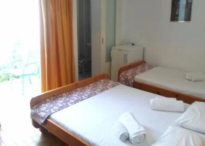 Hotel Aratos Parikia (Paros)