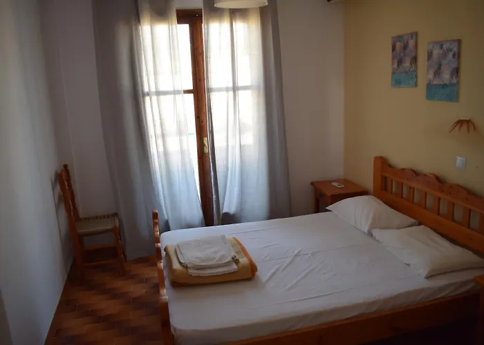 Hotel Aratos Parikia (Paros)